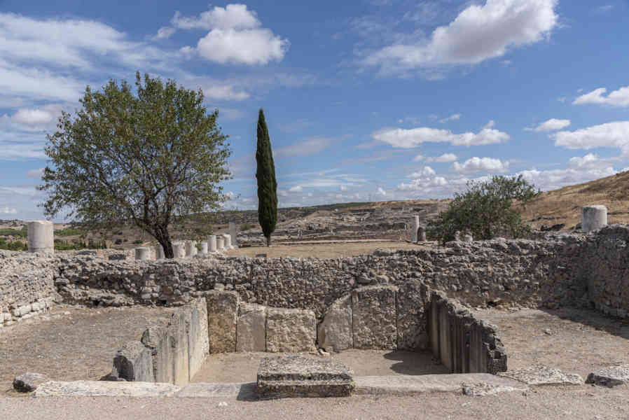 Cuenca - Saelices - parque arqueológico de Segóbriga 24 - Termas Monumentales.jpg